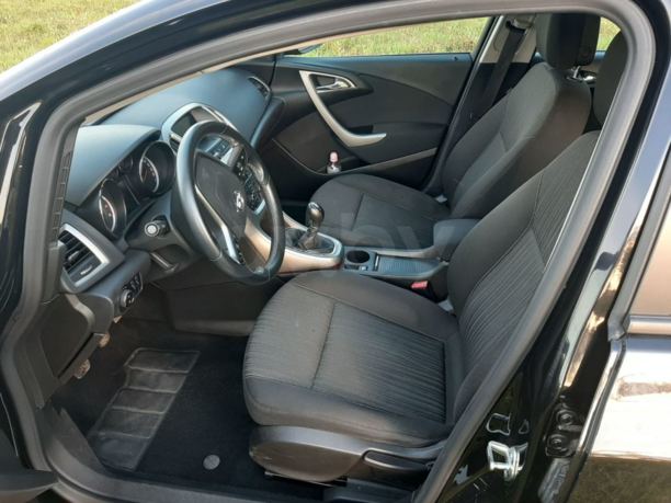 Opel Astra J, 2010 г.