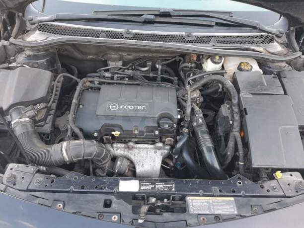 Opel Astra J, 2010 г.