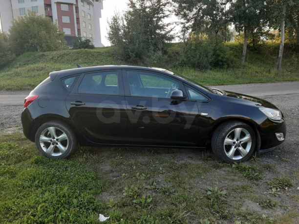 Opel Astra J, 2010 г.