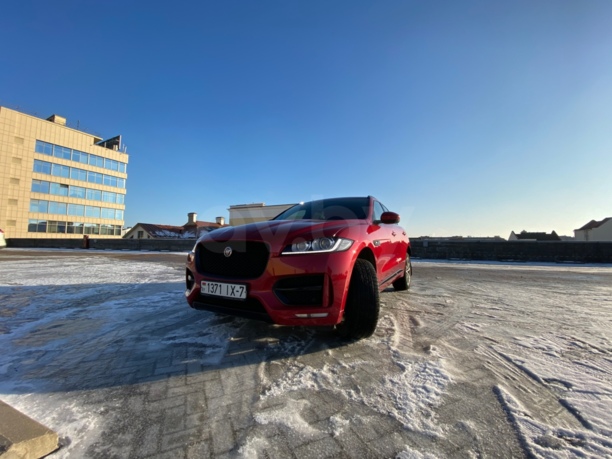 Jaguar F-Pace, 2016 г.