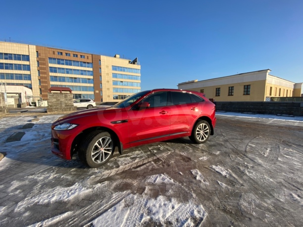 Jaguar F-Pace, 2016 г.