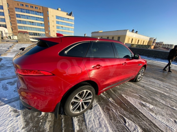 Jaguar F-Pace, 2016 г.