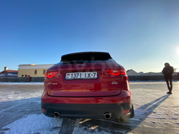 Jaguar F-Pace, 2016 г.