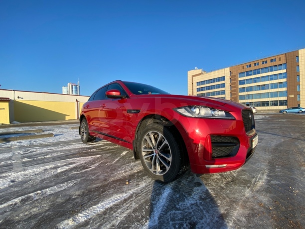 Jaguar F-Pace, 2016 г.