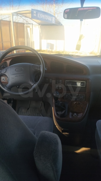 Kia Carnival I, 7 мест, 2000 г.