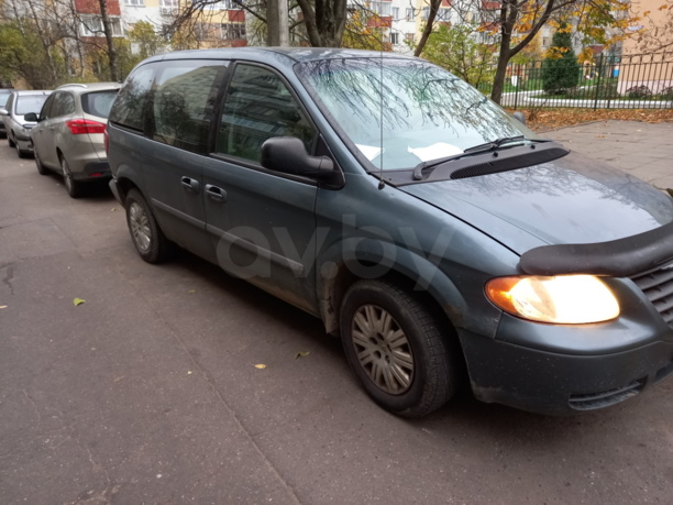 Chrysler Town and Country IV, 7 мест, 2005 г.
