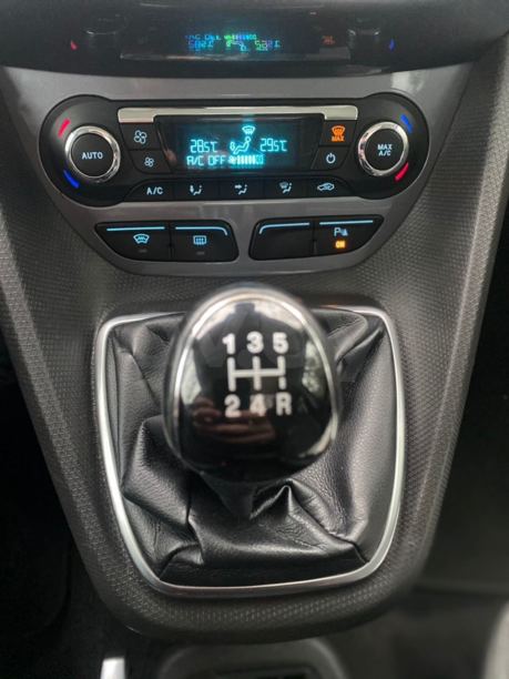 Ford Tourneo Connect II, 5 мест, 2015 г.