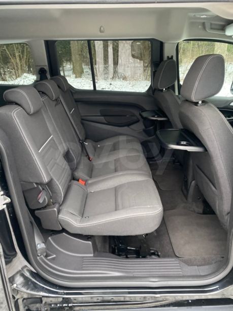 Ford Tourneo Connect II, 5 мест, 2015 г.