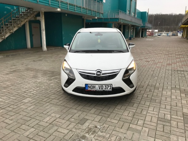 Opel Zafira C, 2015 г.