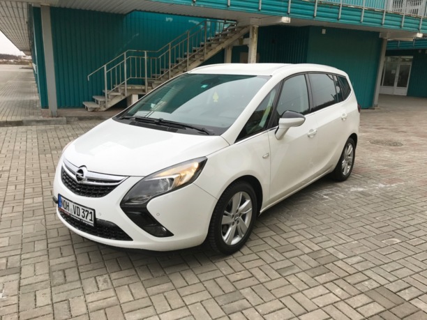 Opel Zafira C, 2015 г.