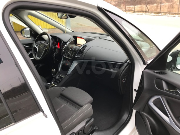Opel Zafira C, 2015 г.