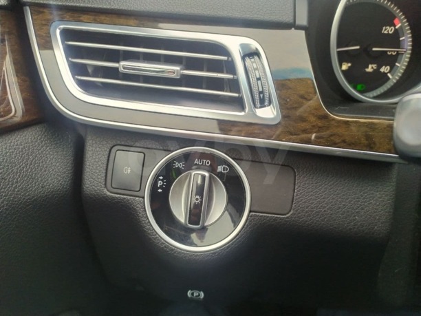 Mercedes-Benz E-Класс W212, S212, C207, A207, 2015 г.