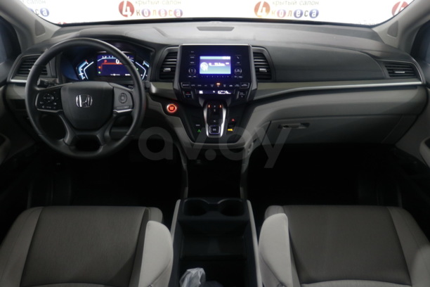 Honda Odyssey V, 7 мест, 2019 г.
