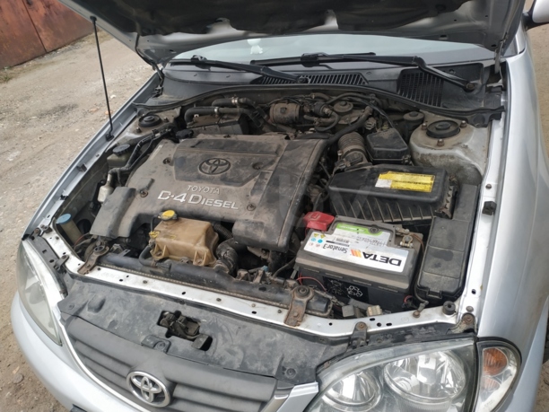 Toyota Avensis I (T220) · Рестайлинг, 2001 г.