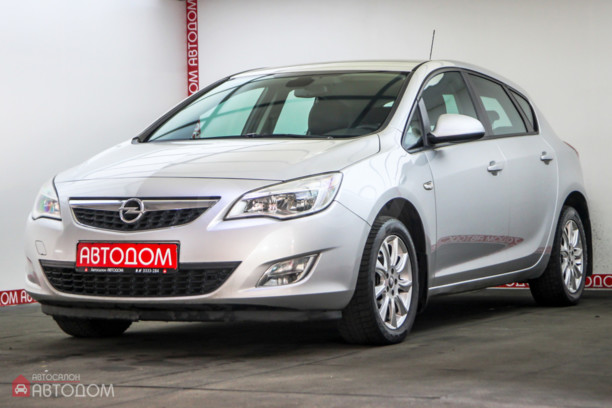 Opel Astra J, 2011 г.