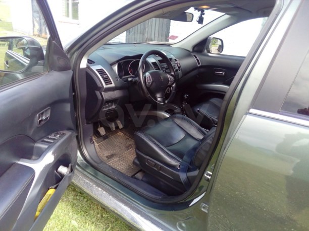 Peugeot 4007, 7 мест, 2008 г.