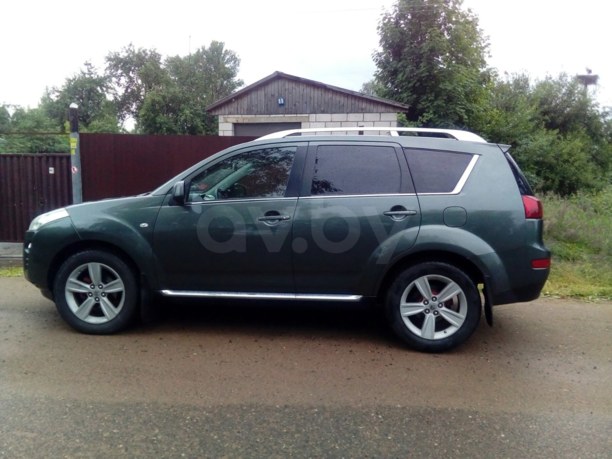 Peugeot 4007, 7 мест, 2008 г.