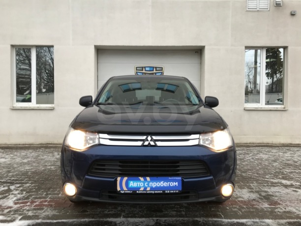 Mitsubishi Outlander III · Рестайлинг, 5 мест, 2014 г.