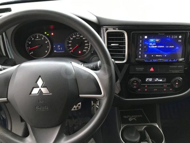 Mitsubishi Outlander III · Рестайлинг, 5 мест, 2014 г.