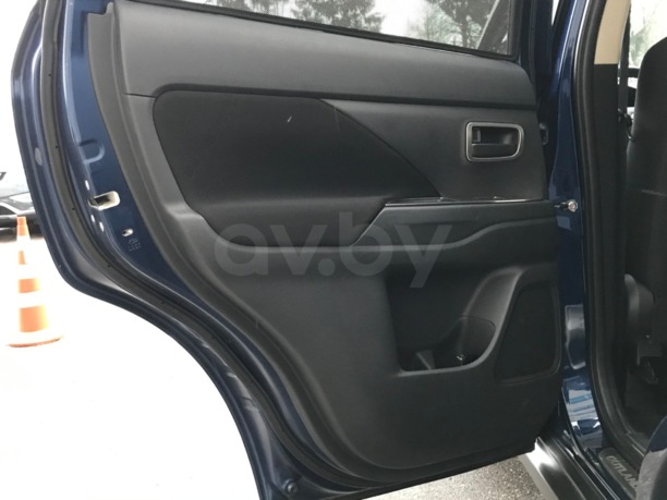 Mitsubishi Outlander III · Рестайлинг, 5 мест, 2014 г.