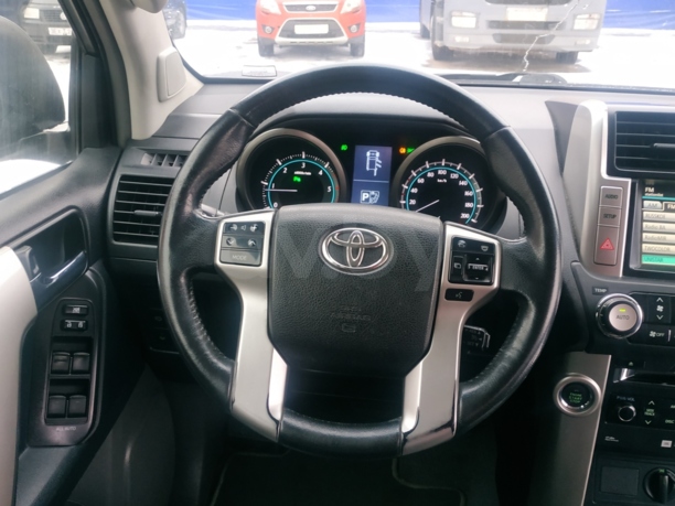 Toyota Land Cruiser Prado J150, 5 мест, 2010 г.