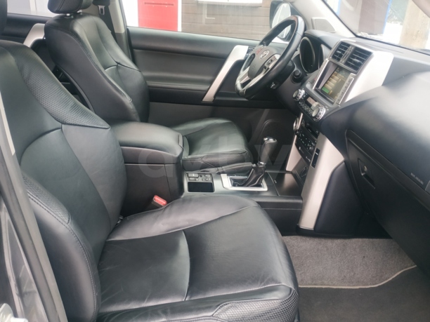 Toyota Land Cruiser Prado J150, 5 мест, 2010 г.