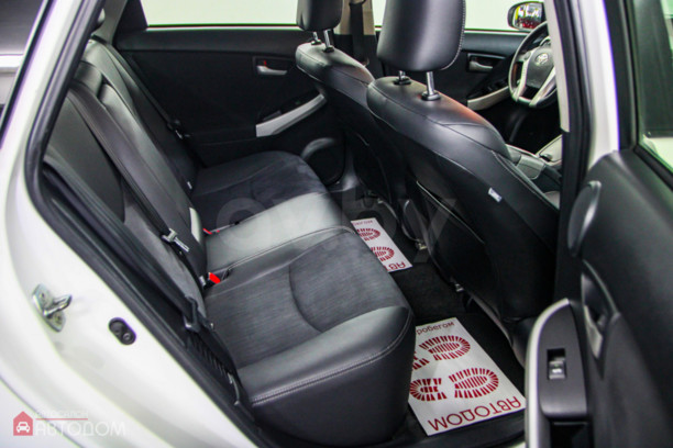 Toyota Prius III (XW30) · Рестайлинг, 2013 г.