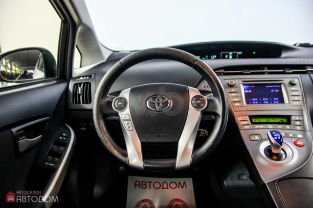 Toyota Prius III (XW30) · Рестайлинг, 2013 г.