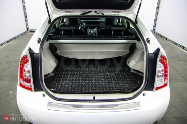 Toyota Prius III (XW30) · Рестайлинг, 2013 г.