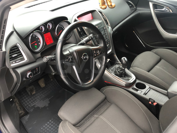 Opel Astra J, 2011 г.