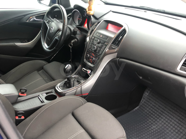 Opel Astra J, 2011 г.