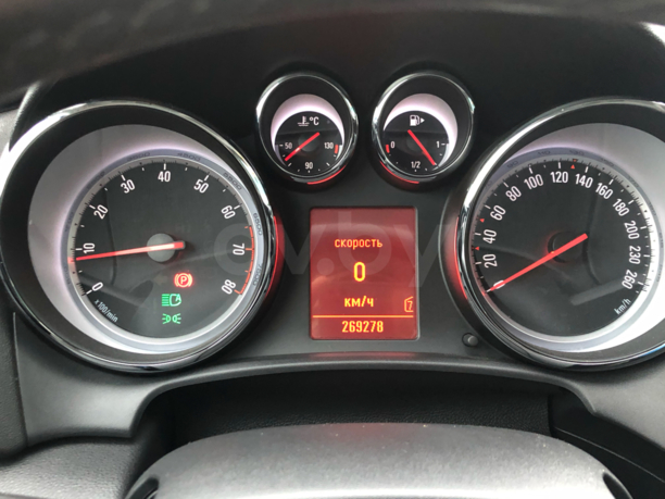 Opel Astra J, 2011 г.