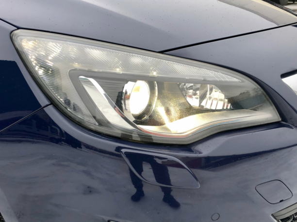 Opel Astra J, 2011 г.