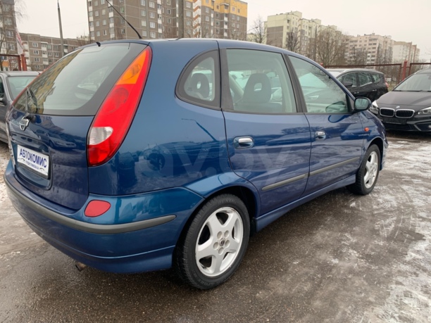 Nissan Almera Tino, 2000 г.