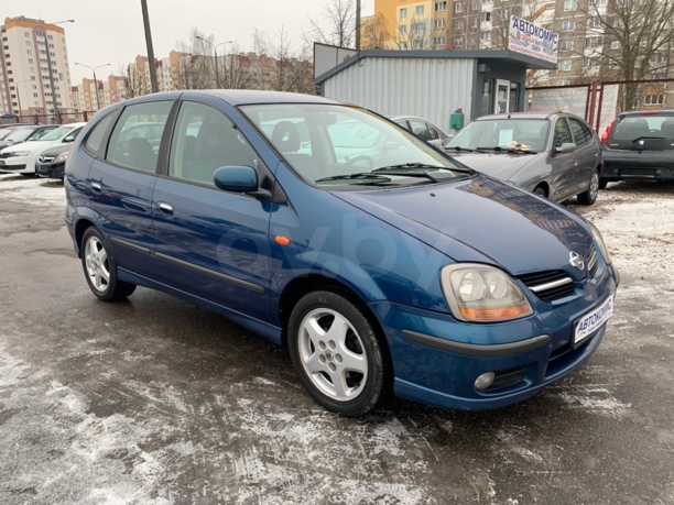 Nissan Almera Tino, 2000 г.