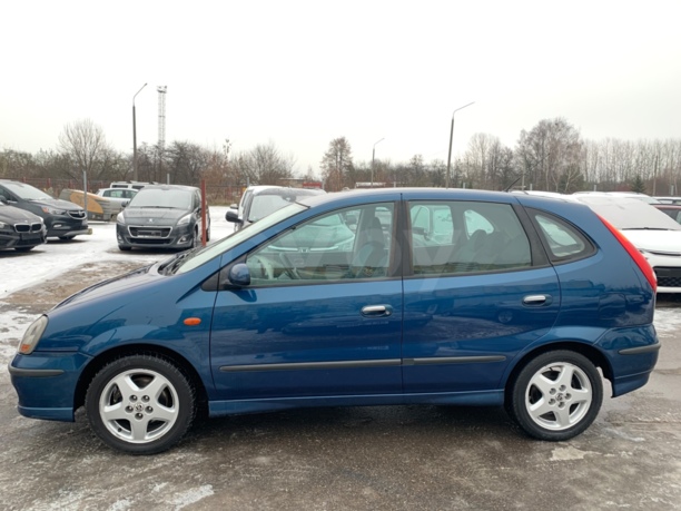 Nissan Almera Tino, 2000 г.