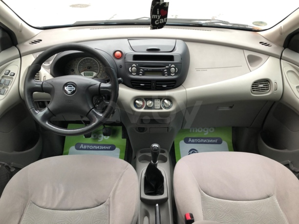 Nissan Almera Tino, 2002 г.