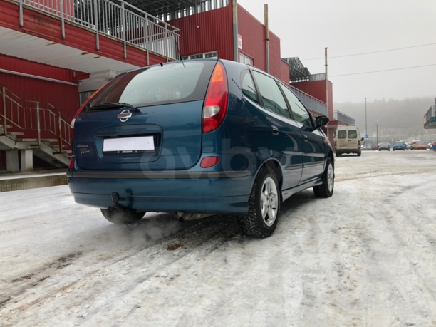 Nissan Almera Tino, 2002 г.