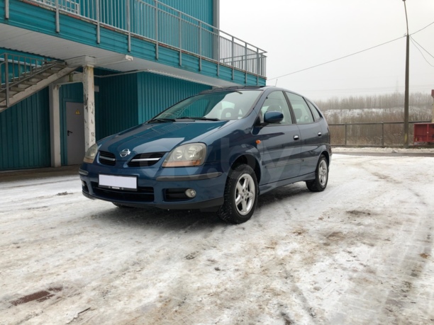 Nissan Almera Tino, 2002 г.