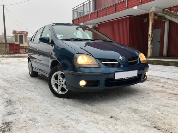 Nissan Almera Tino, 2002 г.