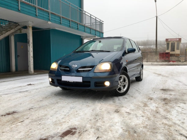 Nissan Almera Tino, 2002 г.
