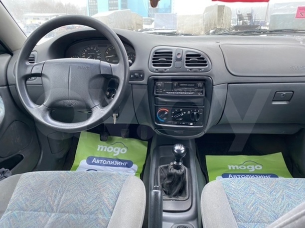 Daewoo Nubira J100, 1997 г.