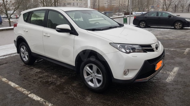 Toyota RAV4 IV (XA40), 5 мест, 2013 г.