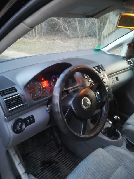 Volkswagen Touran I, 5 мест, 2003 г.
