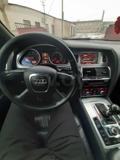 Audi Q7 4L, 5 мест, 2006 г.