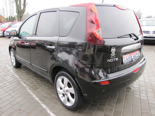 Nissan Note I (E11) · Рестайлинг, 2011 г.