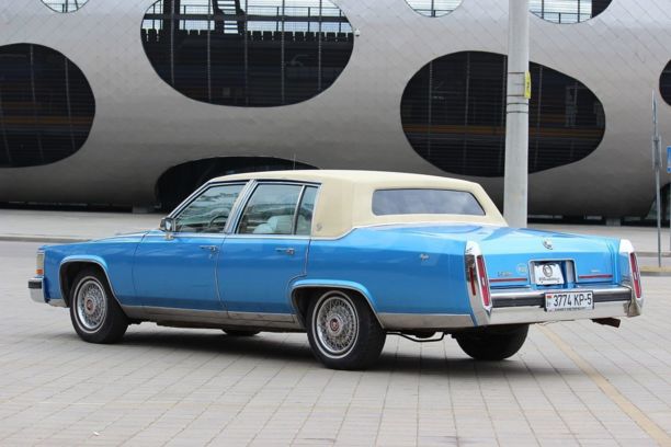 Cadillac Brougham, 1989 г.