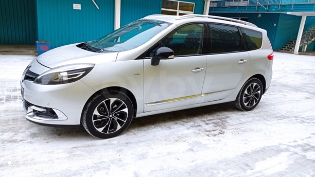 Renault Grand Scenic III · 2-й рестайлинг, 7 мест, 2015 г.