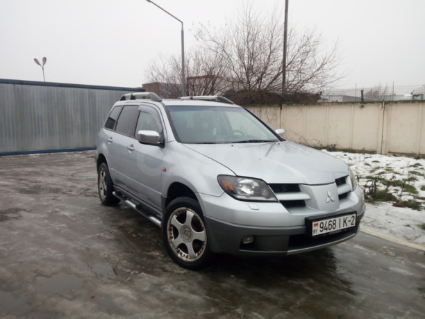 Mitsubishi Outlander I, 5 мест, 2003 г.