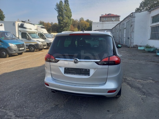Opel Zafira C, 5 мест, 2015 г.